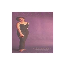 Shirley Bassey - The EMI/UA Years 1959-1979 (disc 1) альбом