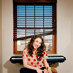 Regina Spektor - 2003-08-19: Sin-é, New York, NY, USA альбом Regina Spektor - 2003-08-19: Sin-é, New York, NY, USA альбом